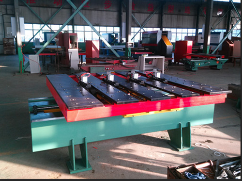 刹車盤數(shu)控沖床自動落料(liao)機有什麽優點