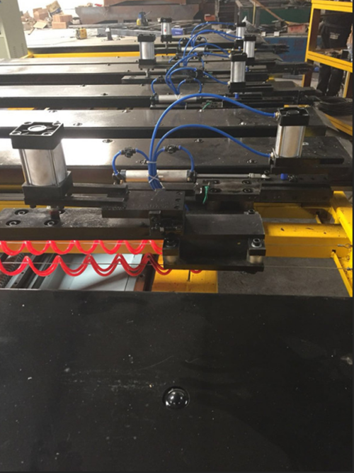 剪闆(pan)自動送料機(ji)選購技巧及(ji)價格