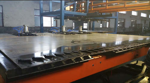 刹車(che)片沖壓送料(liào)設備多少錢(qian)一台?看設備(bei)價格分析