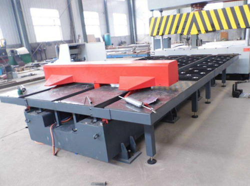 全(quan)自動送料剪闆機(ji)的性能及價格